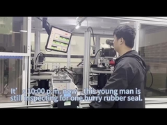 Ispezione al 100% della tenuta in gomma del connettore