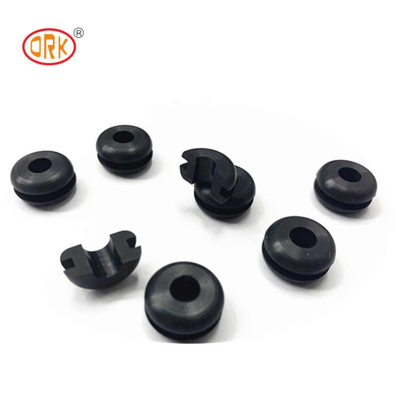 Resistenza al calore su misura Scaffalature in gomma di silicone nero con buco di rivestimento